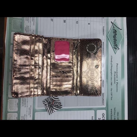 Tri fold long Wallet - Picture 3 of 3